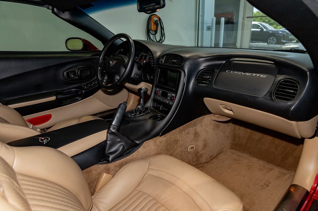 2004 Chevrolet Corvette Base