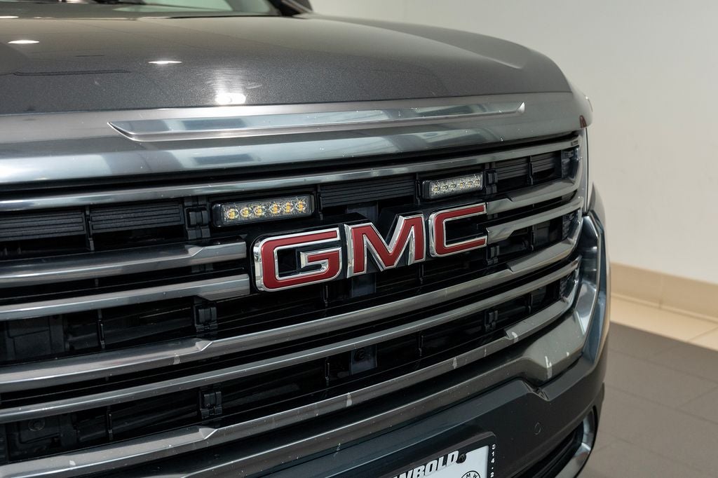 2020 GMC Acadia AT4
