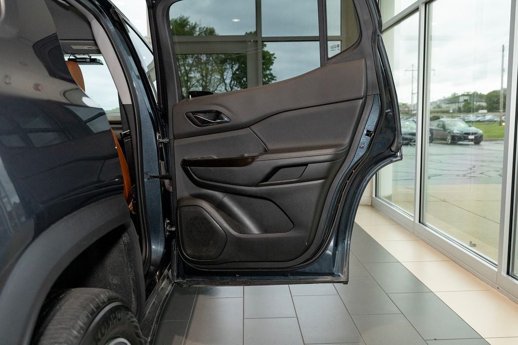 2020 GMC Acadia AT4