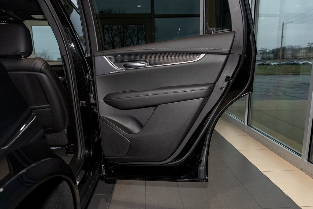 2023 Cadillac XT6 Sport