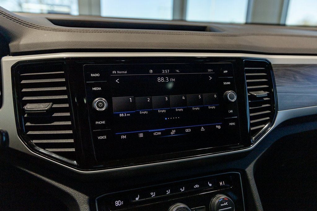 2023 Volkswagen Atlas Cross Sport 3.6L V6 SE w/Technology