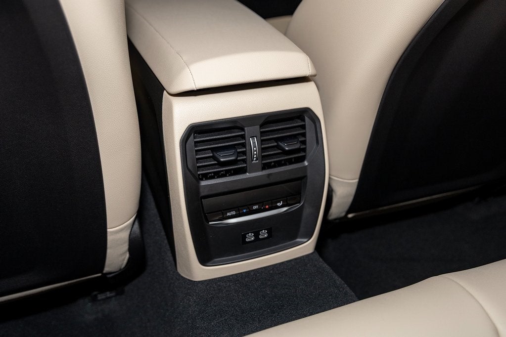 2026 BMW 330i 330i NA xDrive