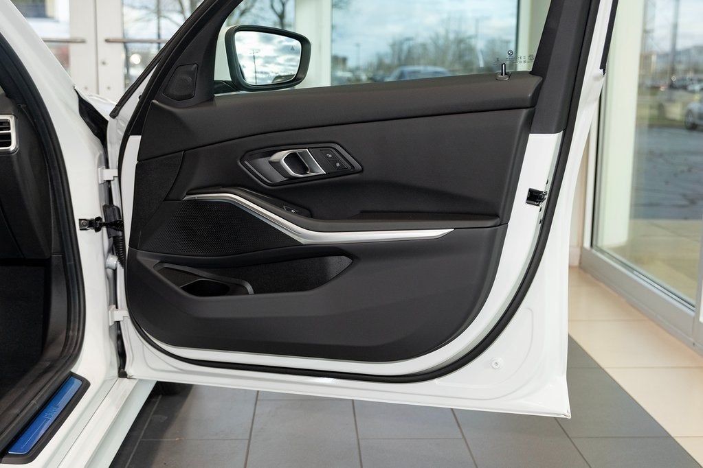 2026 BMW 330i 330i xDrive