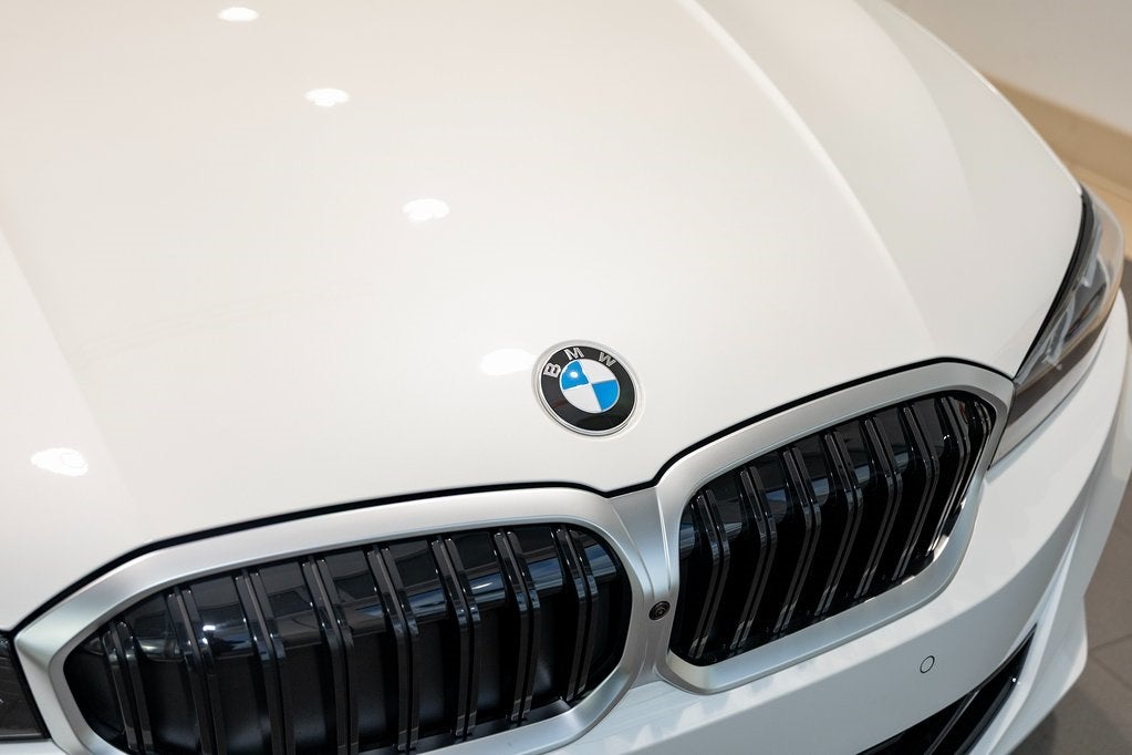 2026 BMW 330i 330i xDrive