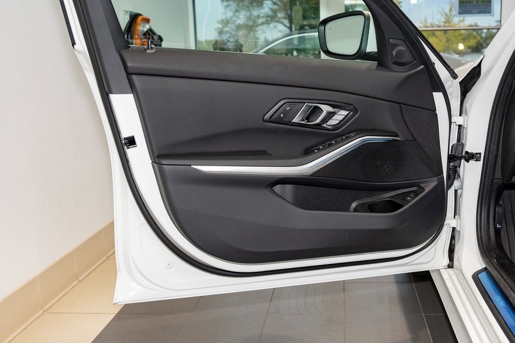 2025 BMW 330i 330i xDrive