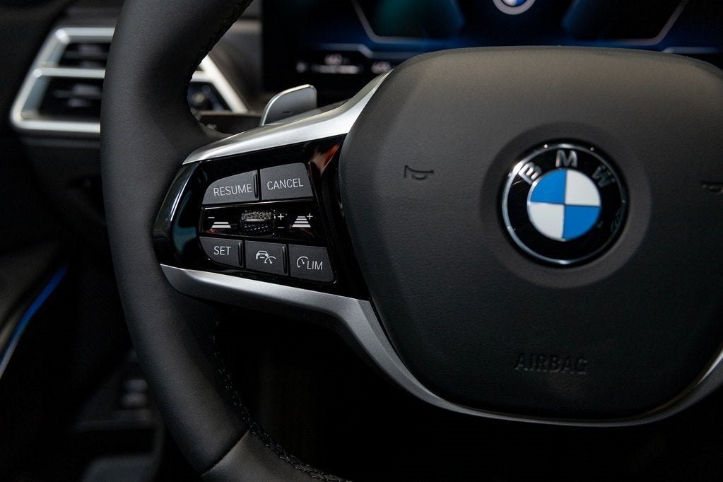 2025 BMW 330i 330i xDrive