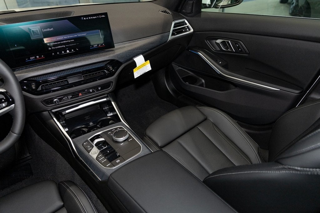 2025 BMW 330i 330i xDrive