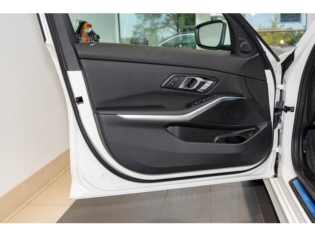 2025 BMW 330i 330i xDrive