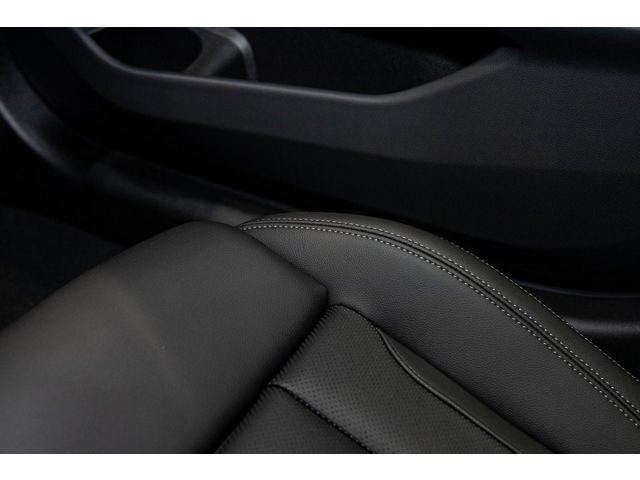 2025 BMW 330i 330i xDrive