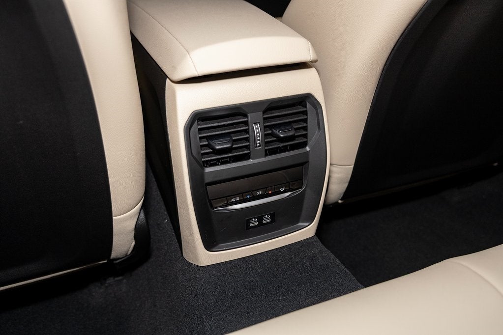 2026 BMW 330i 330i xDrive