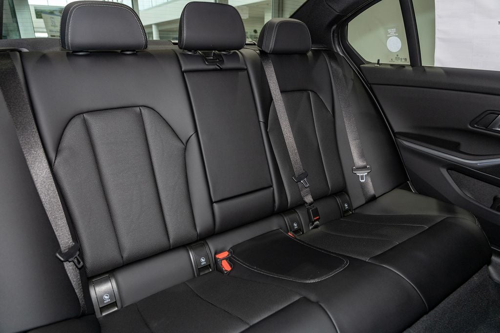 2026 BMW 330i 330i xDrive