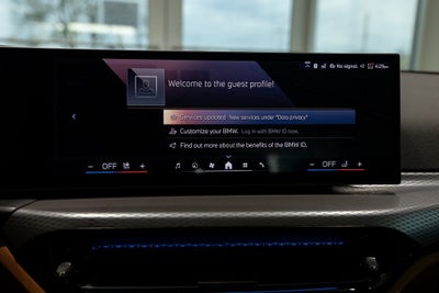 2025 BMW 330i xDrive 330i xDrive