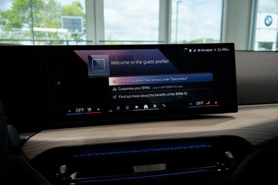 2025 BMW 330i 330i xDrive