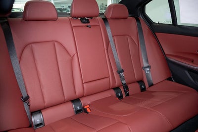 2025 BMW 330i 330i xDrive