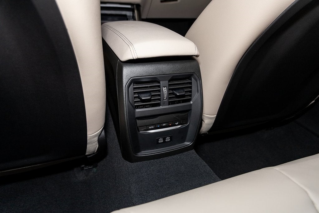 2026 BMW 330i 330i xDrive