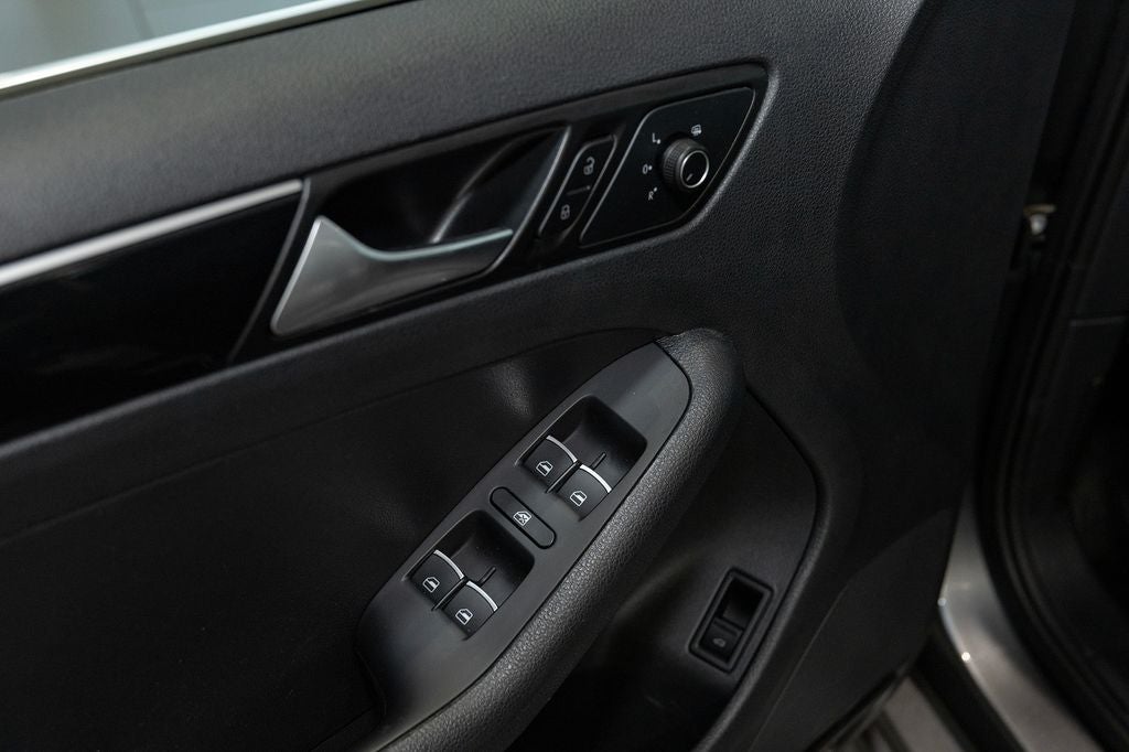 2017 Volkswagen Jetta 1.8T SEL