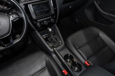 2017 Volkswagen Jetta 1.8T SEL