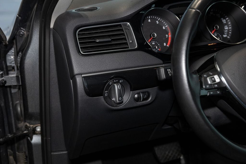 2017 Volkswagen Jetta 1.8T SEL