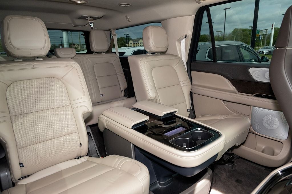 2024 Lincoln Navigator L Reserve