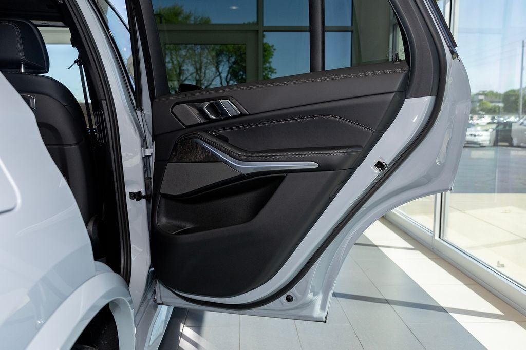 2025 BMW X5 xDrive50e