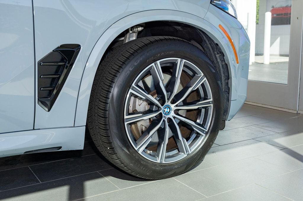 2025 BMW X5 xDrive50e