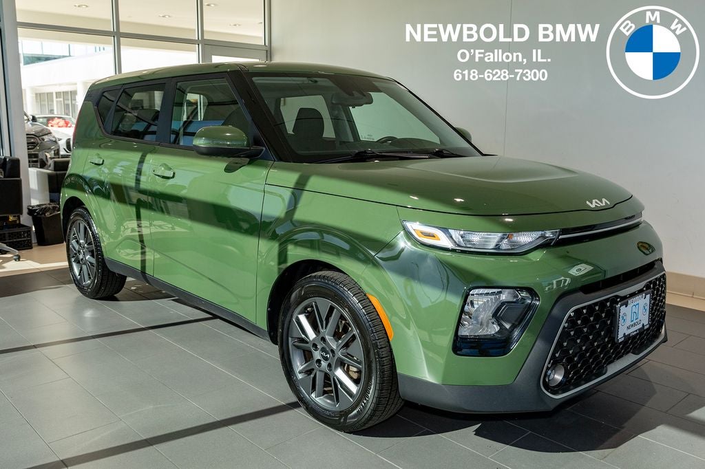 2022 Kia Soul 2.0L EX 6 IVT's photo