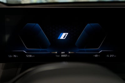 2025 BMW iX xDrive50