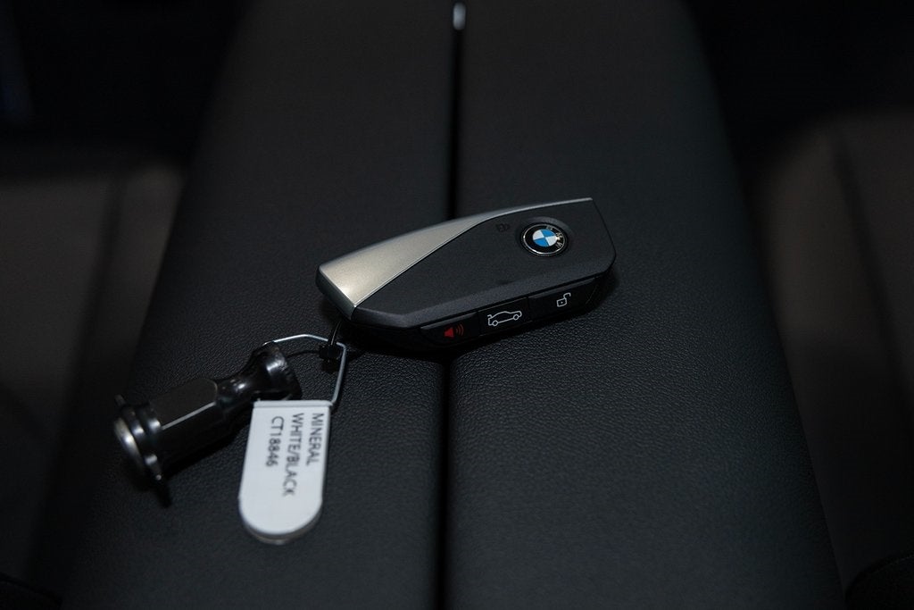 2025 BMW iX xDrive50