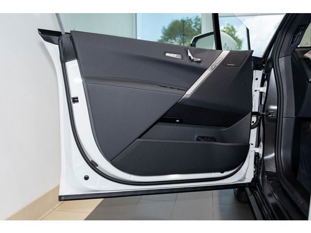 2025 BMW iX xDrive50