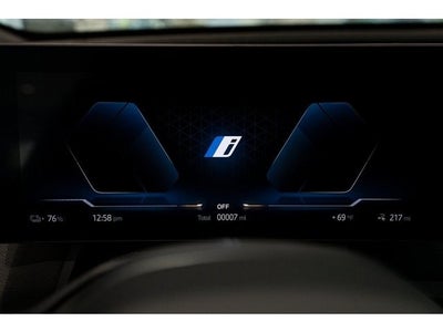 2025 BMW iX xDrive50