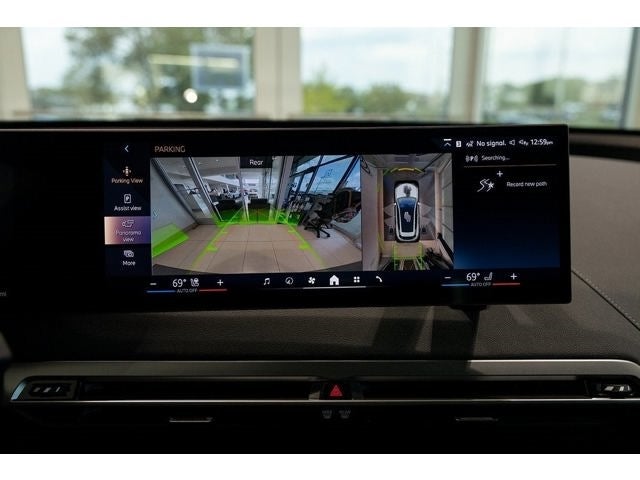 2025 BMW iX xDrive50