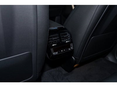 2025 BMW iX xDrive50