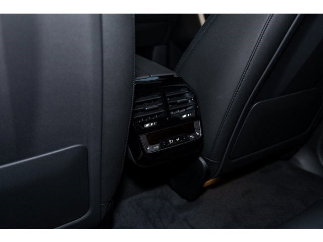 2025 BMW iX xDrive50