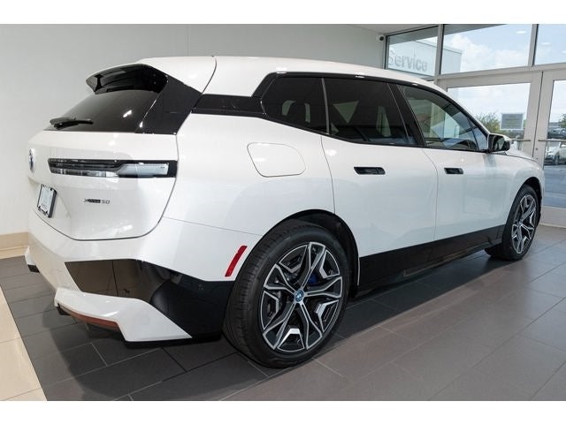 2025 BMW iX xDrive50