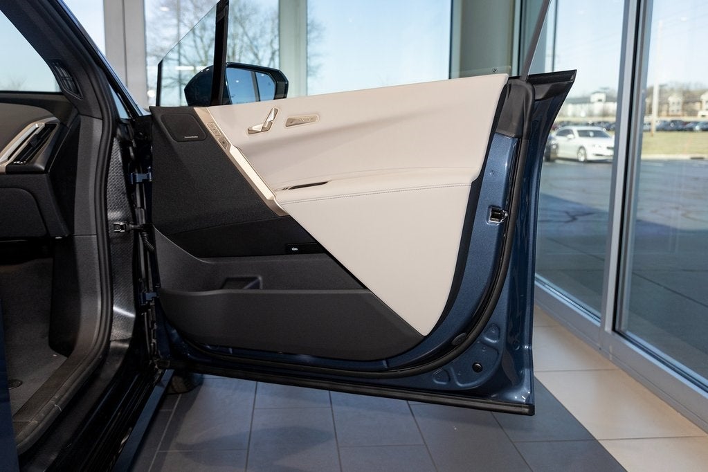 2026 BMW iX xDrive45