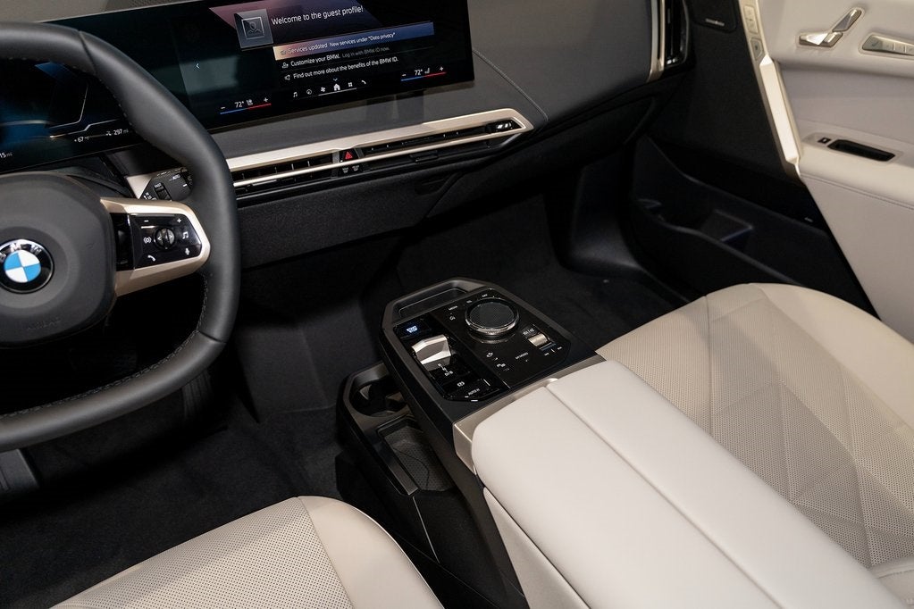 2026 BMW iX xDrive45
