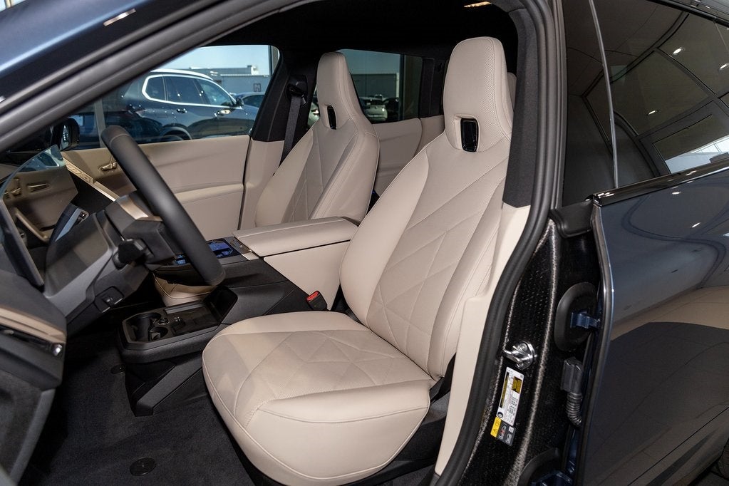 2026 BMW iX xDrive45