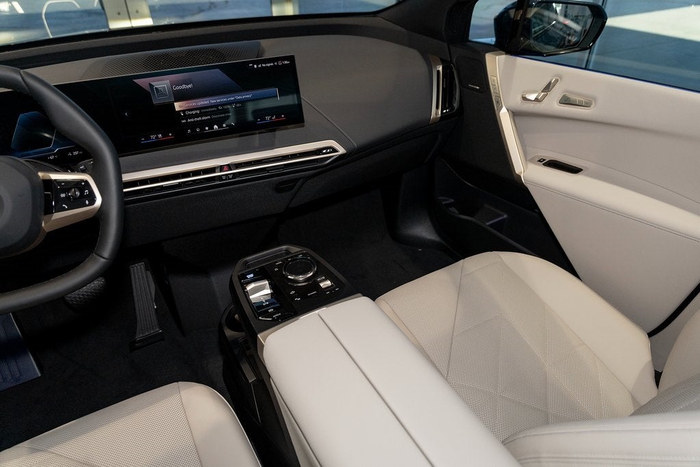 2026 BMW iX xDrive45