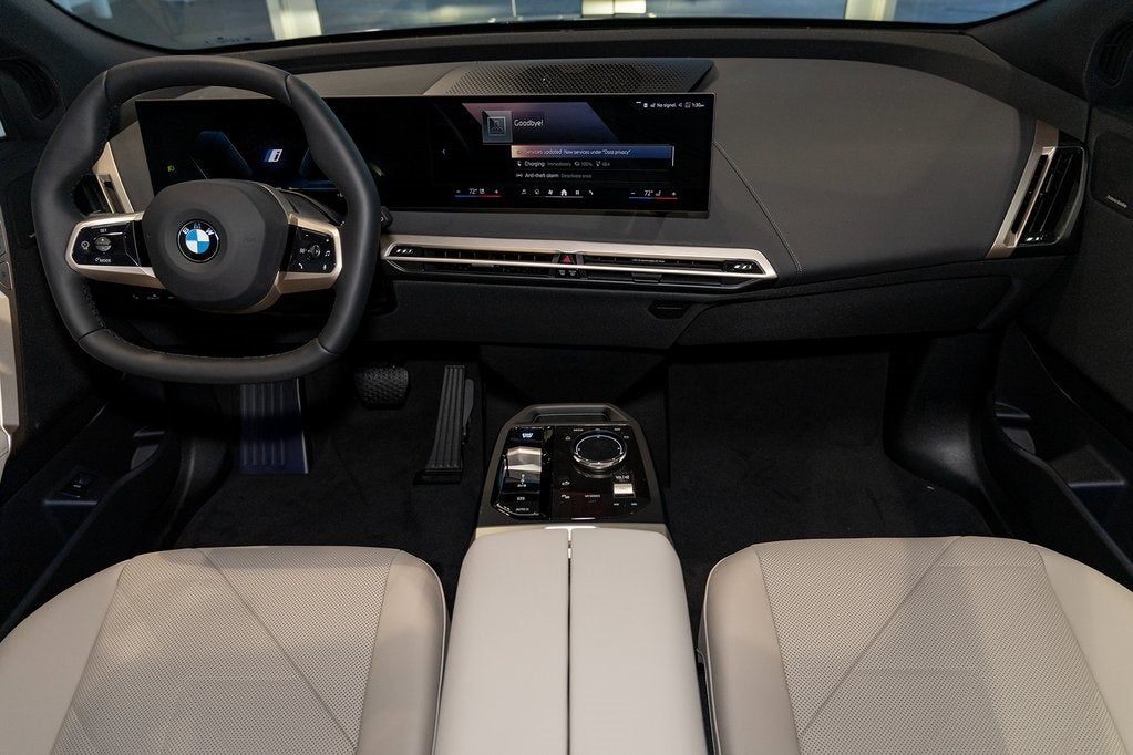 2026 BMW iX xDrive45