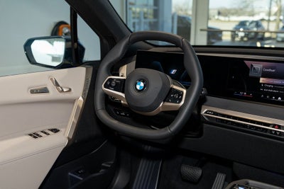 2026 BMW iX xDrive45