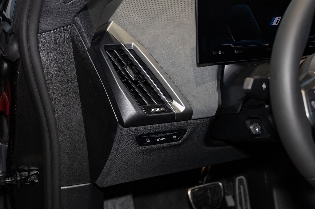 2026 BMW iX xDrive60