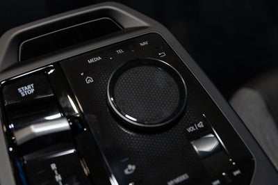 2026 BMW iX xDrive60