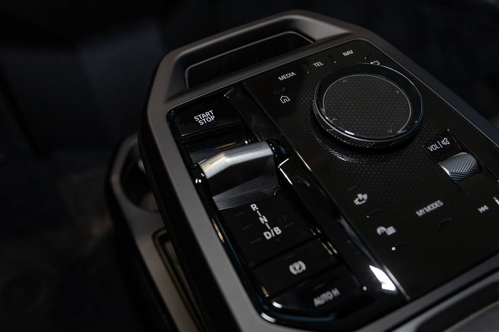 2026 BMW iX xDrive60