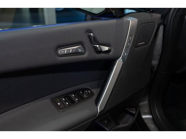 2026 BMW iX xDrive60