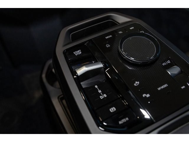 2026 BMW iX xDrive60