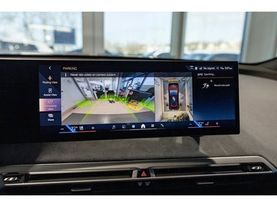 2026 BMW iX xDrive60