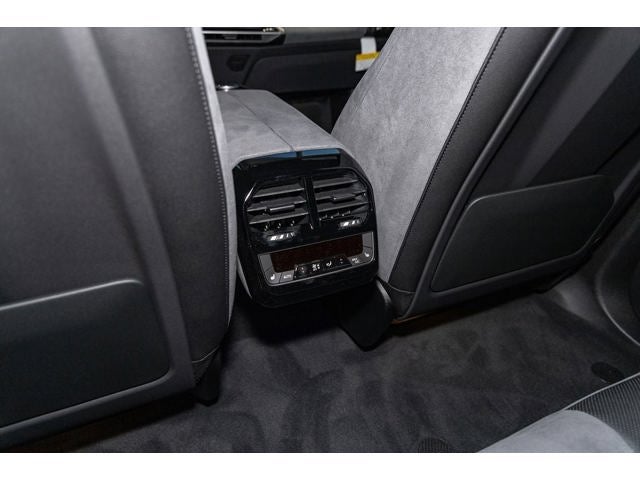 2026 BMW iX xDrive60