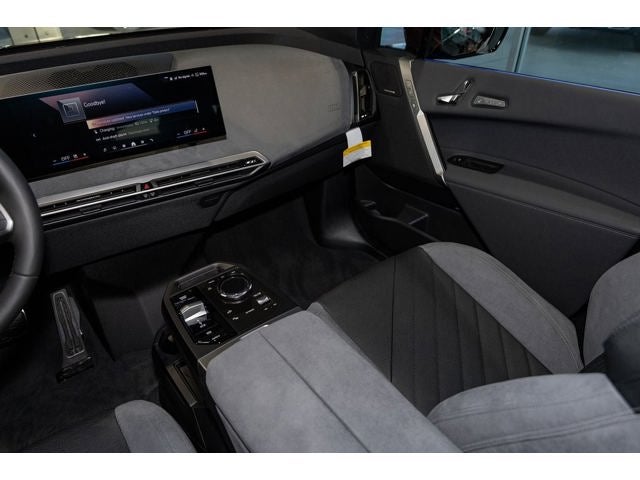 2026 BMW iX xDrive60