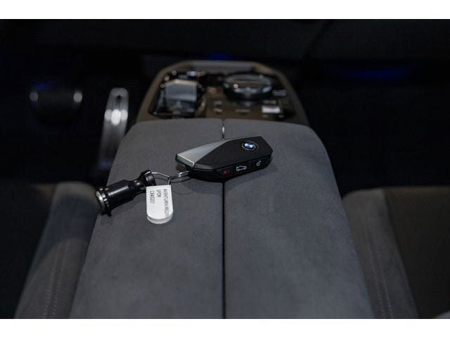 2026 BMW iX xDrive60