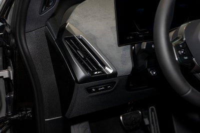 2026 BMW iX xDrive60